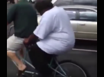 二人乗り自転車にデブが乗るとこうなる。