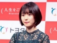 松岡茉優