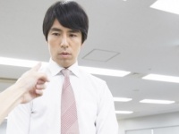 かわいそ……。会社で「いいように使われる人」の特徴・6つ