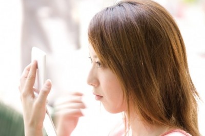 やっぱりみんな悩んでいた……！　メイクで悩んでいること4選