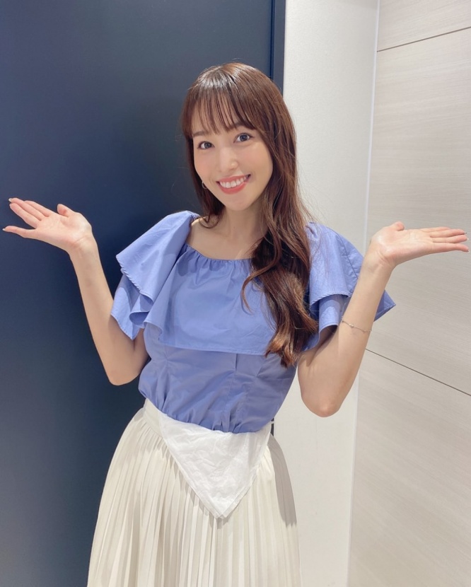 鷲見玲奈の公式インスタグラムより https://www.instagram.com/sumi__reina/?hl=ja
