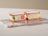 豪華すぎる。老舗3社コラボによる夢のような食パンとサンドが登場