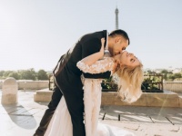 独占欲が強め。「首にキスマークを付けたがる人」の心理5つ