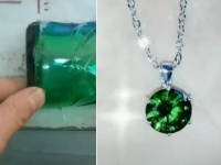 この美しい宝石がビール瓶で出来ているだとぅ？驚きの加工職人の技術