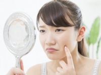マジで鬱！　肌荒れ中のメイクで気をつけること9