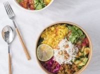 夏はヘルシーに。表参道カフェ3店が限定“サラダカル・ボウル”を提供