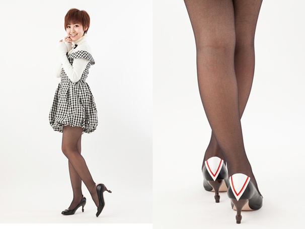 友枝小学校制服モデルパンプス