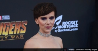 スカーレット・ヨハンソンがブラック・ウィドウの映画化の噂に言及「おそらく非常に特別な作品になる」