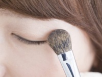 季節感って大事！　男性目線で「秋らしさを感じるアイメイク」って？
