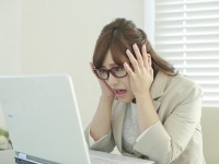 長時間のデスクワークでお尻の皮膚が腐る?!「床ずれ(褥瘡)」に注意！