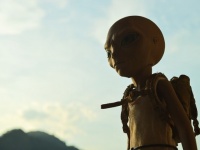 地球にはすでに500万人の異星人がいると主張するアメリカの元国家公務員名乗る男性。異星人の見分け方は？