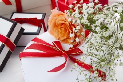 ママ400人に大調査！　「結婚記念日にもらってうれしかった物」とは？　3位「ケーキ」