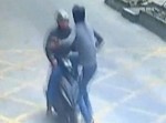 【動画】携帯電話を盗まれたドライバー、犯人を見つけて…？