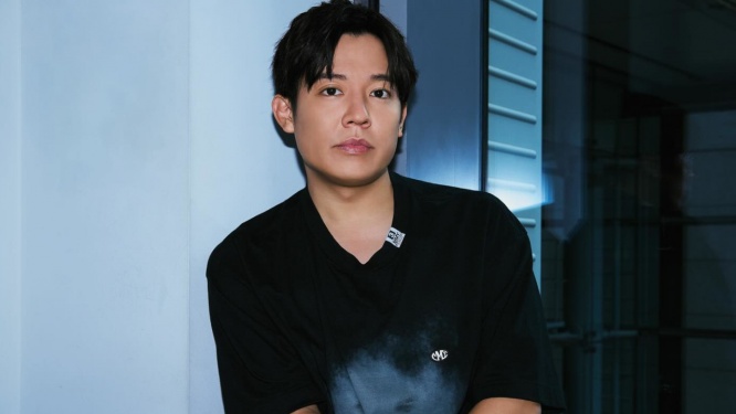 小出恵介の公式インスタグラムより