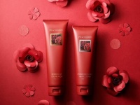 PEACH JOHN BEAUTYのホリデイコレクション第1弾、限定の香り＆パッケージが登場