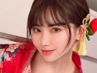 深田えいみ公式ツイッターより　https://twitter.com/FUKADA0318