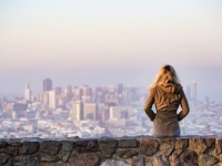 他人に関心がない人の10の特徴