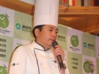 鎧塚俊彦氏
