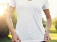 マジ、たまらん!!　男性が「胸が小さい女子にこそ着てほしい」と思う服4選！