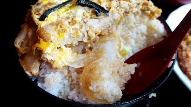 半分しか食べられなかったのに...（画像はイメージ）