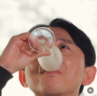 Instagram：有吉弘行(@ariyoshihiroiki)より