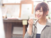 ココで見分けてます！　男子が「この子、彼氏いるだろうな」と思う女子の特徴4つ