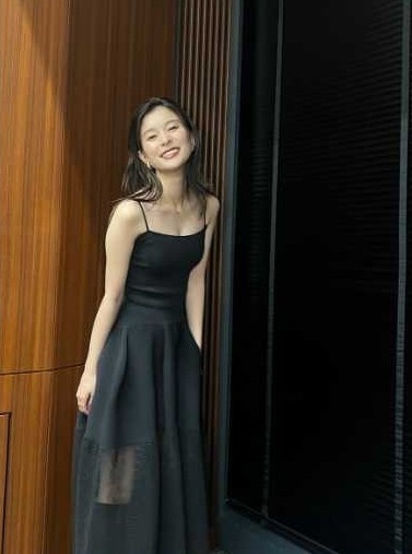 Instagram:芳根京子(@yoshinekyoko)より