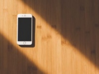 これって脈なし？　LINEの返信が遅い女性の心理