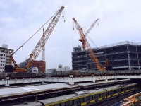 千葉駅西口側から見た工事風景 (写真はすべて編集部撮影)