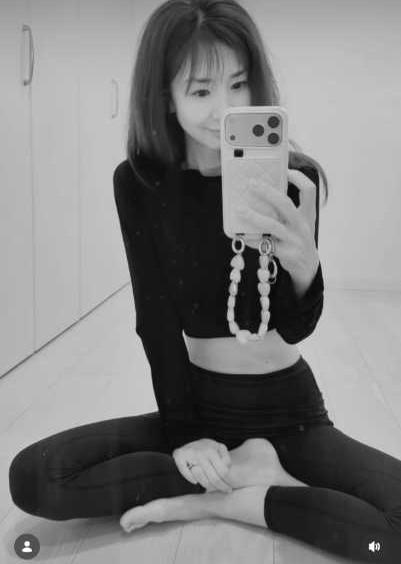 Instagram:ほしのあき(＠akihoshino_official)より