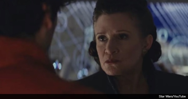 キャリー・フィッシャーがオスカー・アイザックを何度もビンタ!?『スター・ウォーズ／最後のジェダイ』のNG集が公開【映像】