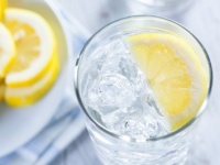 オェッオェッ。つわりのときにオススメの飲み物4選