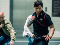 トニー・ジャー、ウー・ジン、ルイス・クー他中華圏スターが大集合！超人的なバトルアクションが炸裂する映画『ドラゴン×マッハ！』来年１月公開