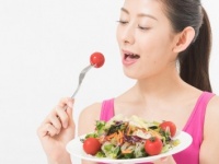 その食事、ちょっと待って!?　女子の体をむしばんだ乱れた食生活4パターン！