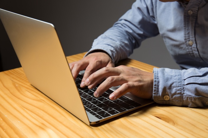 polkadot / PIXTA(ピクスタ)