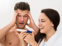 ちょ、おま、でかした!!　妊娠を聞いた時の夫の反応・9つ