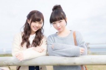 「賢い女」VS「天然な女」、男性はどちらがタイプ？⇒予想外の結果に……!?