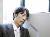 「電車マナーが悪すぎ！」と思った男性の行動・6つ