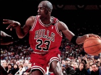 マイケルジョーダンの使用済み下着がオークションへ