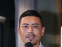 鈴木啓太