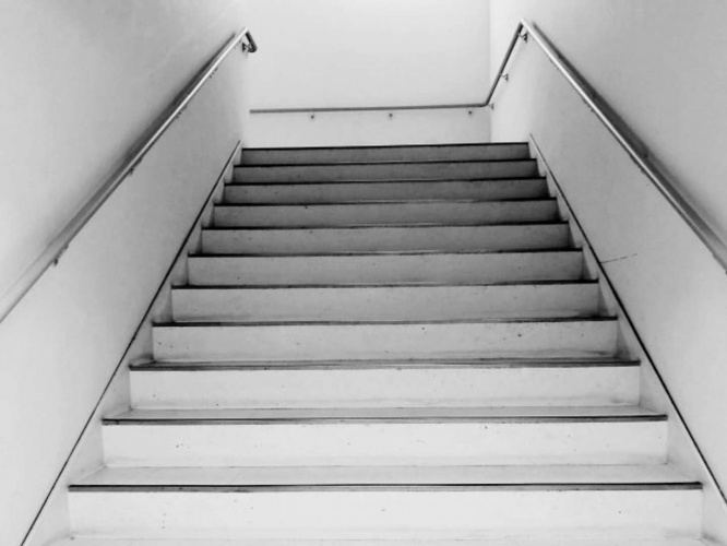 運転免許センターにて（画像はphotoAC）