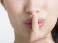 墓場まで持ってく！　彼氏が知ればもっとも傷つく「隠し事」・6つ