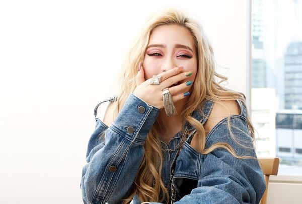 「せっかく時代を作れる年齢なのになぜ動かないの？」ラッパー・ちゃんみなが伝えたいこと
