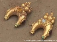 謎につつまれた遊牧国家の遺物。カザフスタンで2000年前の古墳から金の宝飾品が発見される