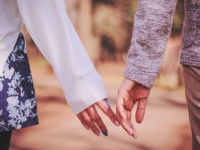 好きかも。恋愛対象外だった女友達を「意識する瞬間」5つ