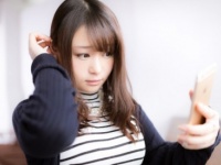 残念っ……胸が大きくても「色気がない」女子の特徴4つ