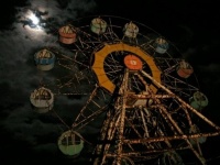 夜の観覧車（以下、画像は「TEAM廃墟」より）