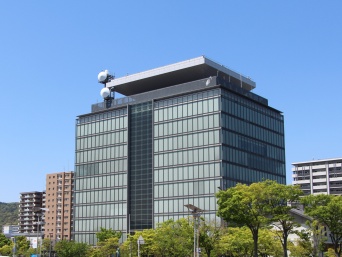 女性(10代)に『無理やり性交』　私立高校教諭(36)逮捕　「別の女性にキス」しようとした疑いも…