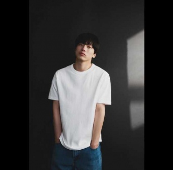 Instagram:坂口健太郎(@sakaguchikentaro)より