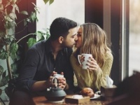 信用できない……！　男性に聞いた「別れの原因になる彼女の言動」6つ！